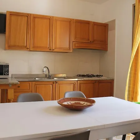 Lu Sule Apartment